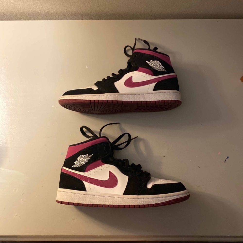 jordan 1 mid cactus flower